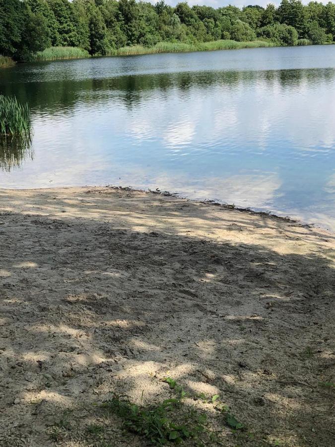 Ferienhaus Am Harkebruegger See Barssel  المظهر الخارجي الصورة