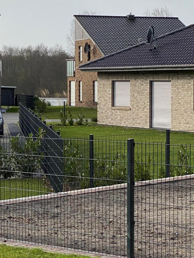 Ferienhaus Am Harkebruegger See Barssel  المظهر الخارجي الصورة