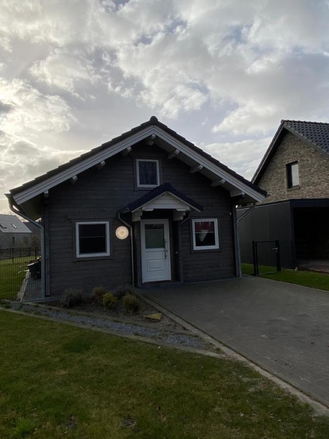 Ferienhaus Am Harkebruegger See Barssel  المظهر الخارجي الصورة
