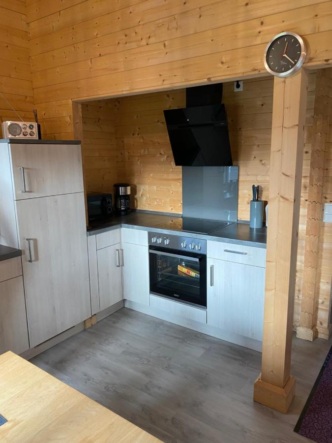 Ferienhaus Am Harkebruegger See Barssel  المظهر الخارجي الصورة